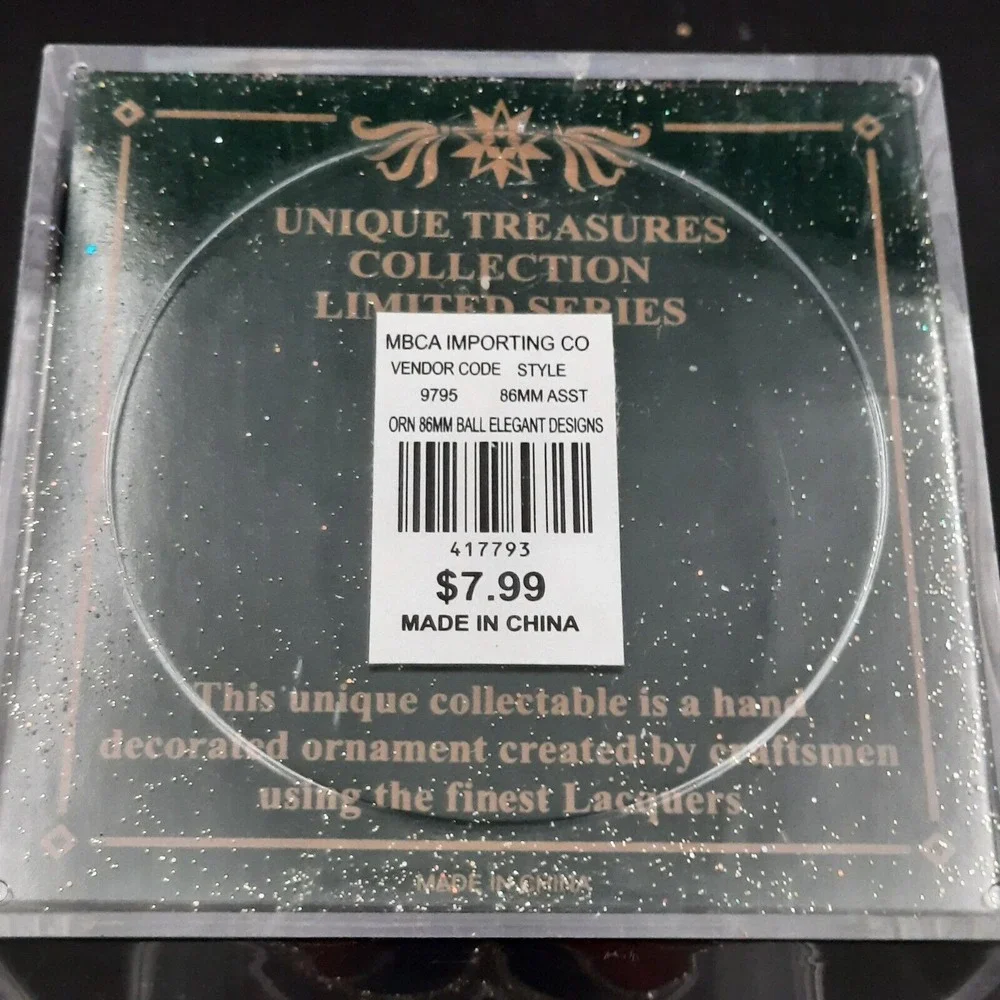 Unique‎ Treasures Glass Ornament W/ Gold & Glitter Detail In Display Box